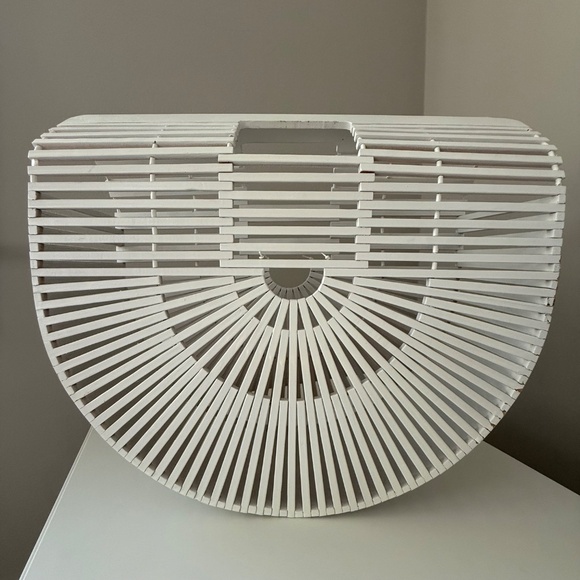 Bamboo Ark Bag in White - Picture 3 of 10